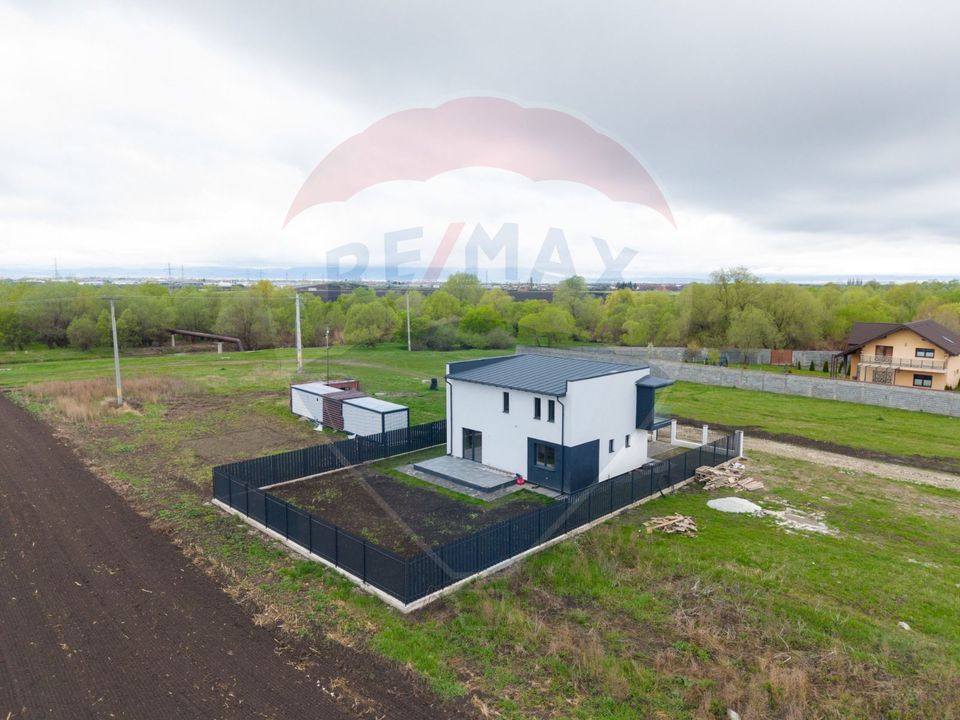 Vila moderna cu 4 camere,  P+E - teren 501 mp