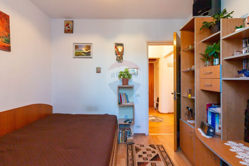 4 rooms apartment Romancierilor, Drumul Taberei