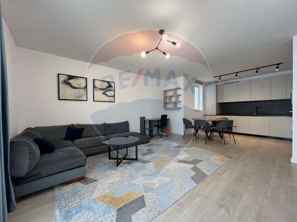 Apartament cu 2 camere, de închiriat, zona Bună Ziua