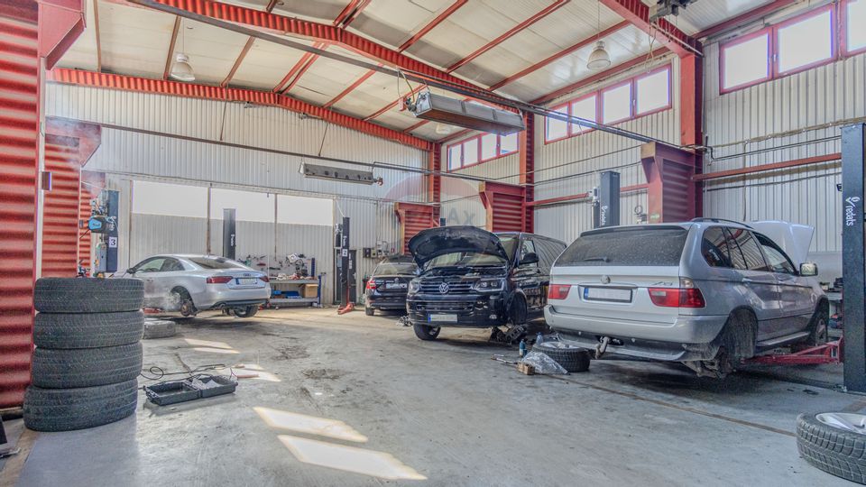 Hala + Spatiu de birouri cu destinatii multiple : Teren 1116 mp