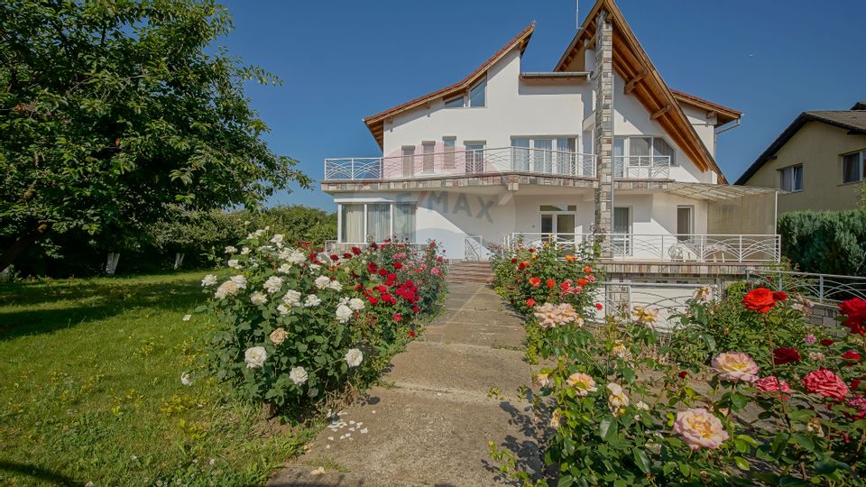 Vila impunatoare, rezidenta cu pretentii, Tractorul, Brasov