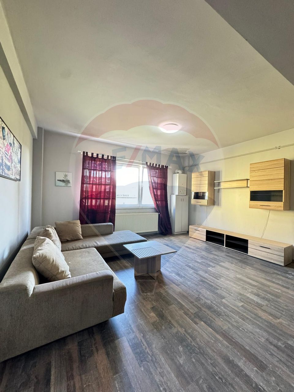 Apartament 95 mp utili, 3 camere, cartier Vasia