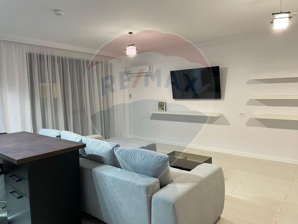 Apartament cu 2 camere de închiriat în zona 13 Septembrie