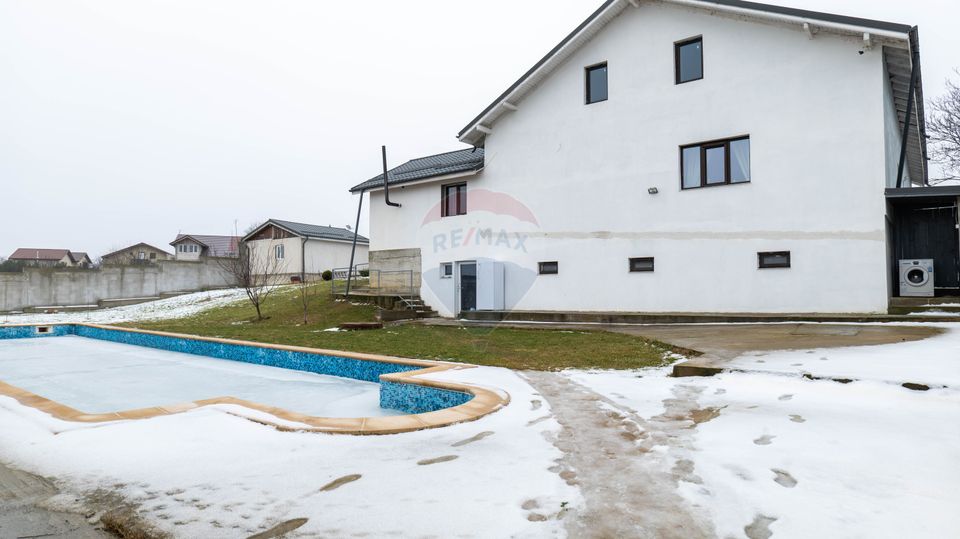 11 room House / Villa for sale