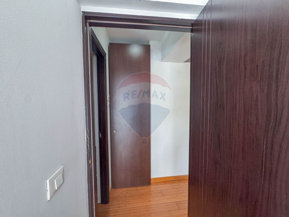 De inchiriat – Apartament elegant cu 3 camere,  Zona Piata Rosetti