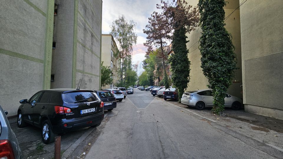 Apartament cu 2 camere de vânzare George Enescu, Suceava
