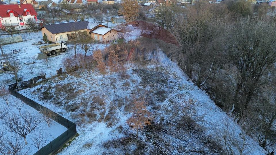 Teren 1,200mp si 400m2 cota drum Satu Nou de Jos / Strada Principala