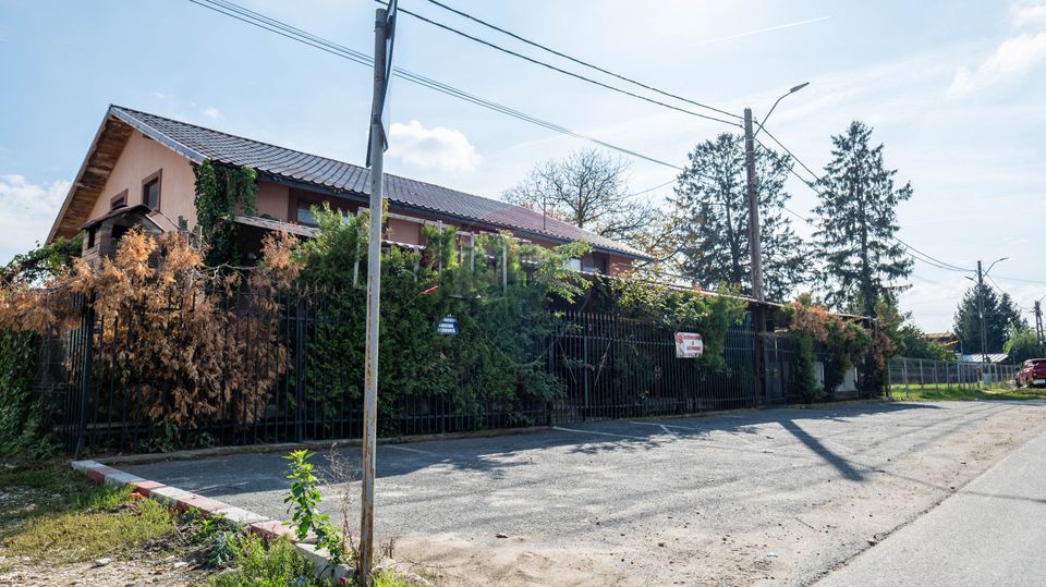 150sq.m Commercial Space for sale