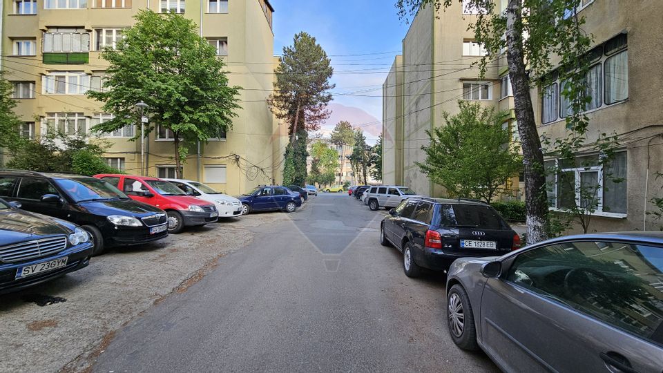 Apartament cu 2 camere de vânzare George Enescu, Suceava