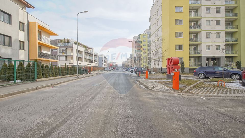 Apartament cu 2 camere de vânzare, Top City-Tractorul, comision 0%