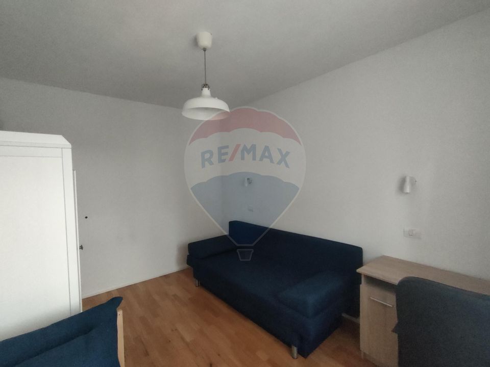 Apartament cu 3 camere de vanzare