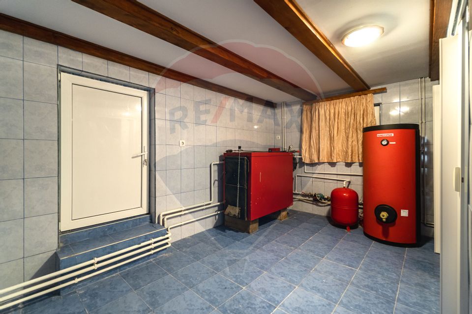 6 room House / Villa for sale, Sud area