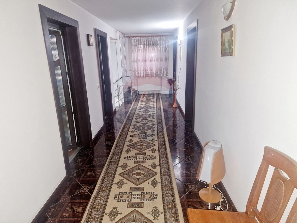 12 room House / Villa for sale