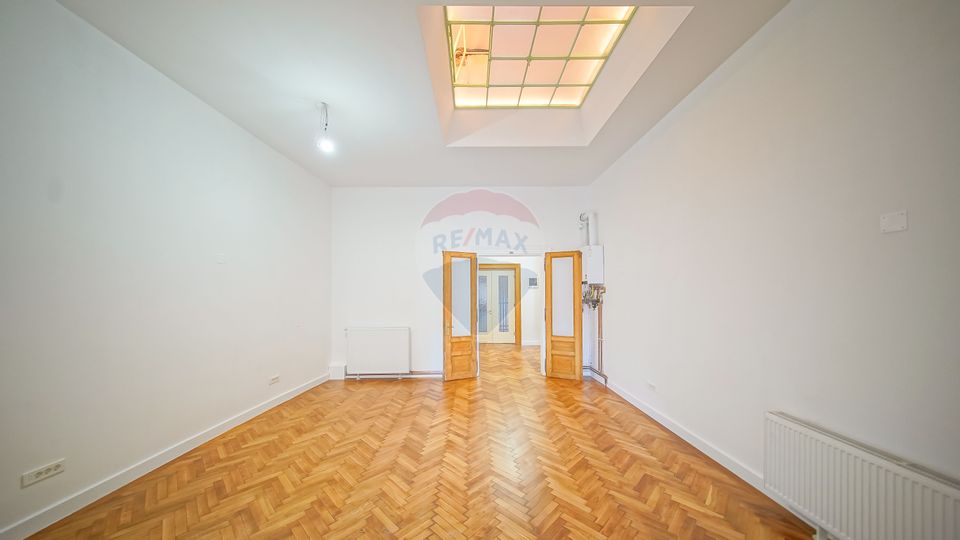 Închiriere spațiu pentru activități de birou – Str. Mureșenilor-Etaj 1