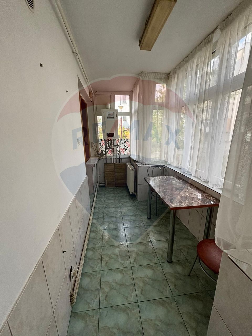 4 room Apartment for rent, Craiovita Noua area