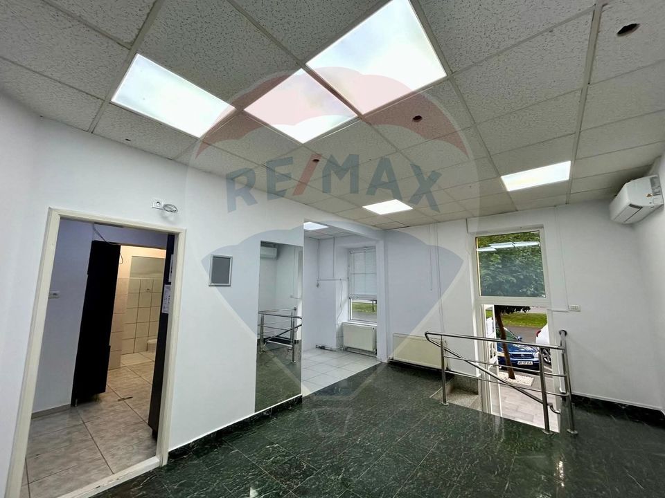 96sq.m Commercial Space for rent, Central area