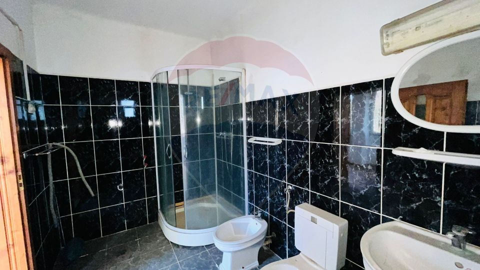 Casă / Vilă cu 4 camere de vânzare Santandrei