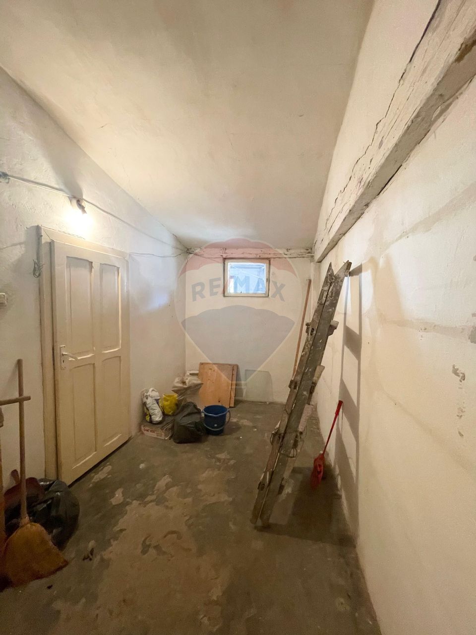 3 room House / Villa for sale, Central area