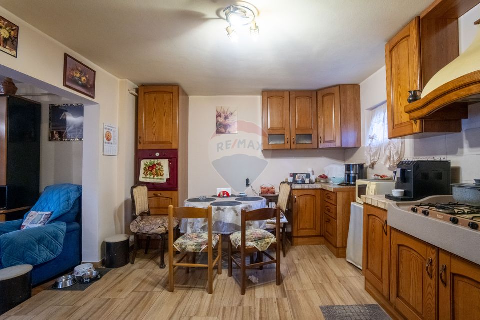 6 room House / Villa for sale