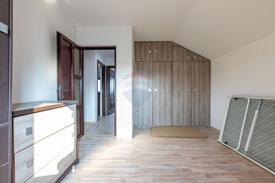 Hală 1.000 mp + curte 3.200 mp + CASĂ 160 mp BONUS | Acces TIR | Bacău