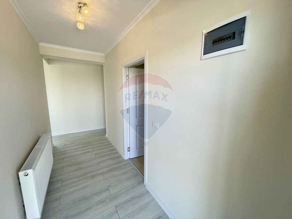 Casă / Vilă cu 3 camere de vânzare în zona Vest