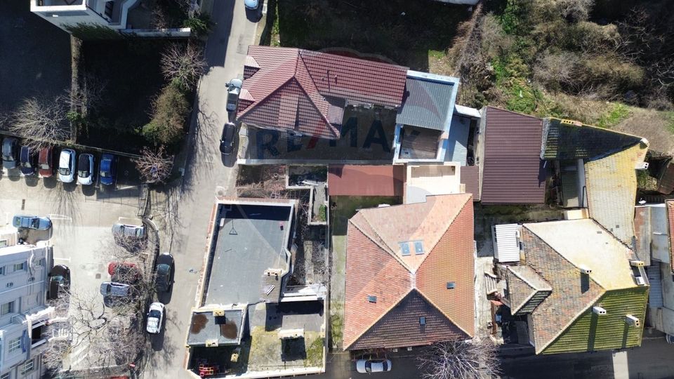 Vila de vanzare in zona peninsulara Constanta