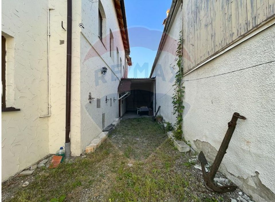 Vilă  de vânzare in Sadu