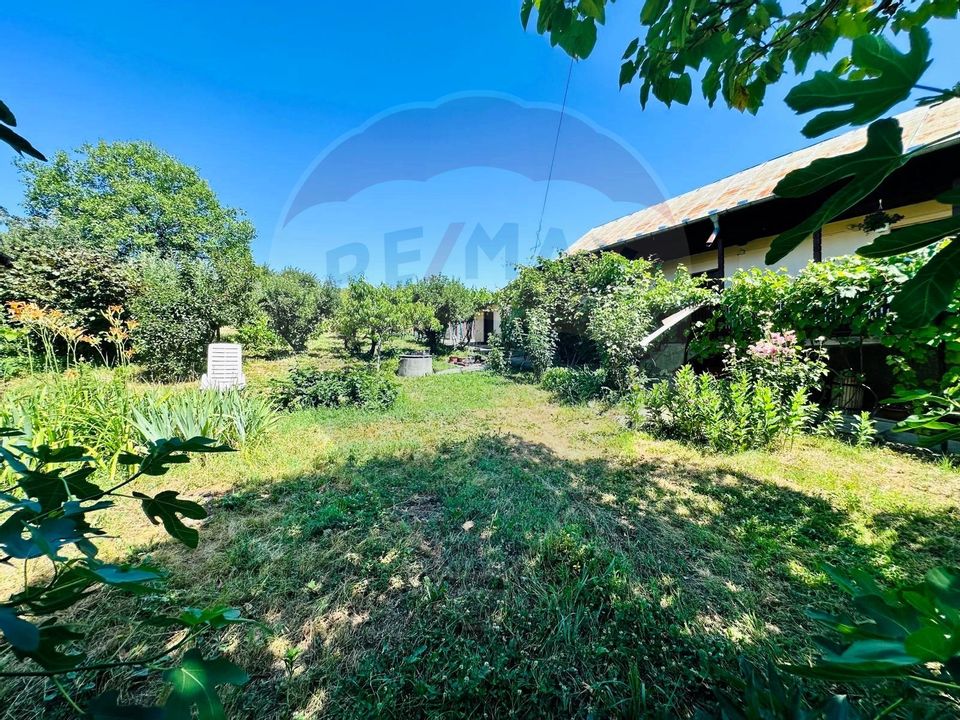 Casa cu Toate Utilitatile,Vedere Panoramica,Livada-Stefanesti, Arges