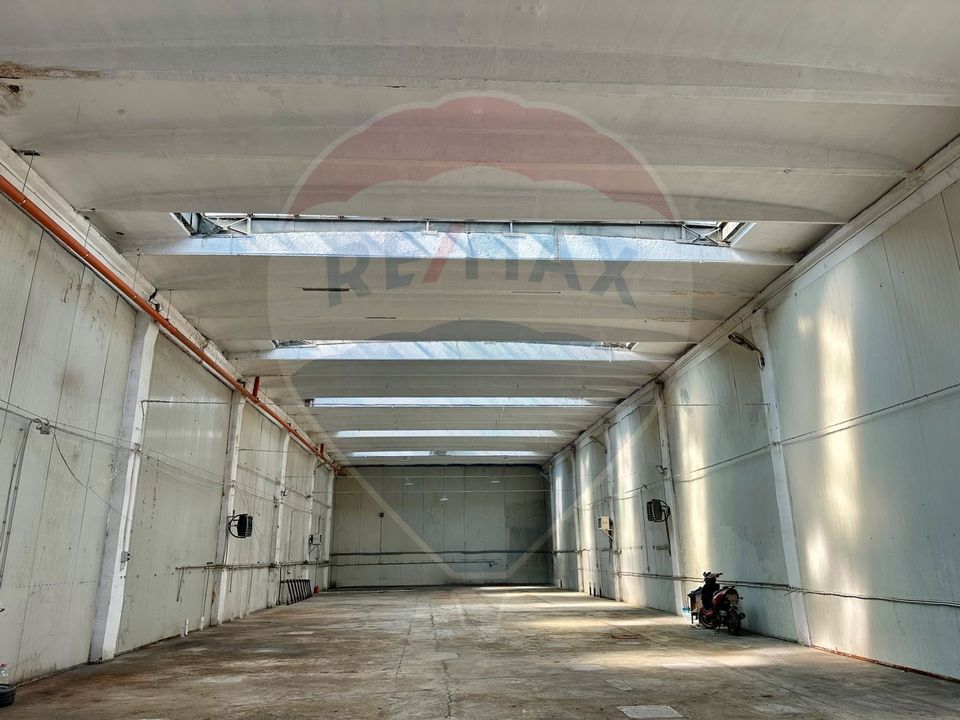 558sq.m Industrial Space for sale, Sud area