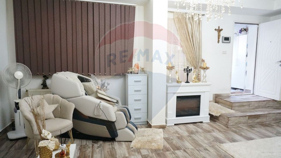 Apartament  3 camere în zona Doi Stejari