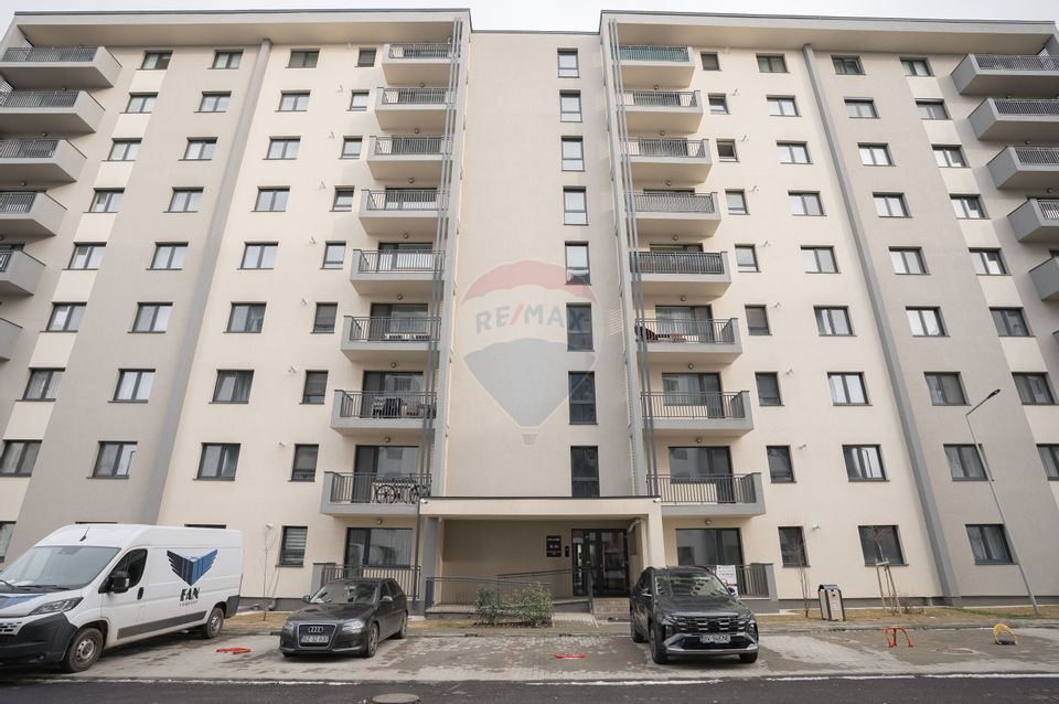 Apartament cu 3 camere decomandat, boxă și parcare la Casa Nobel