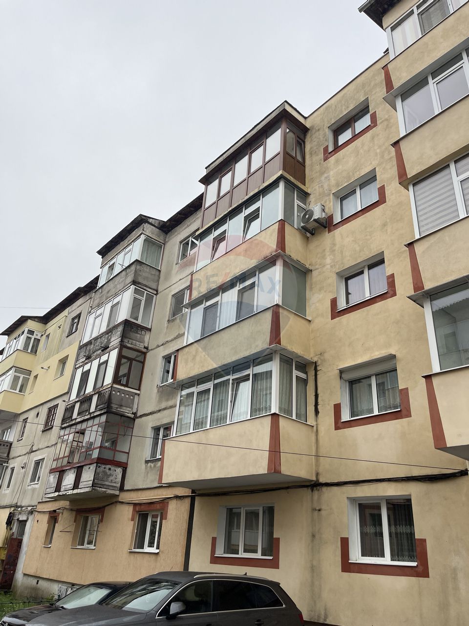 Apartament spațios de vânzare in GRUI - Câmpulung