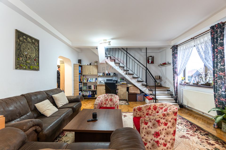 Vila cu 8 camere, 7150 mp teren intravilan I OZUN, COVASNA| COMISION 0