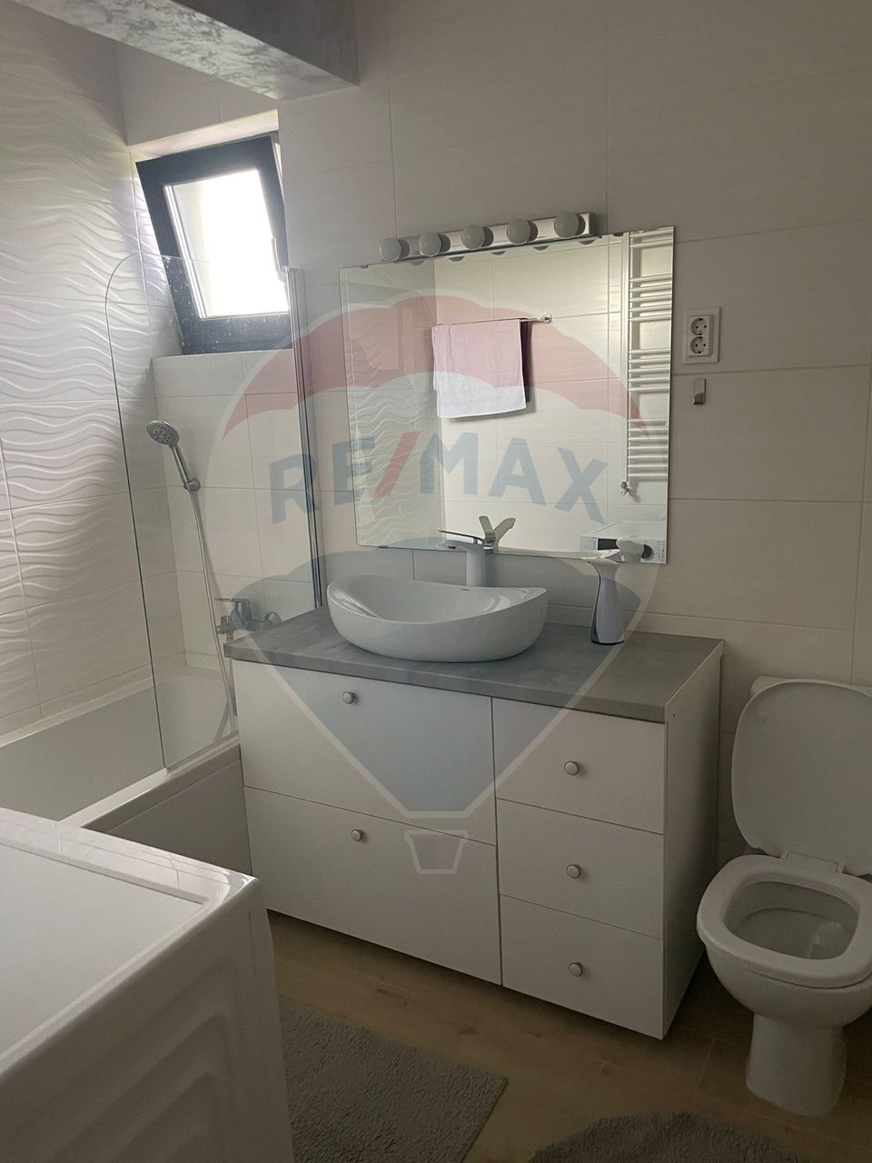 Inchiriere Apartament nou 2 camere, Metrou Pacii