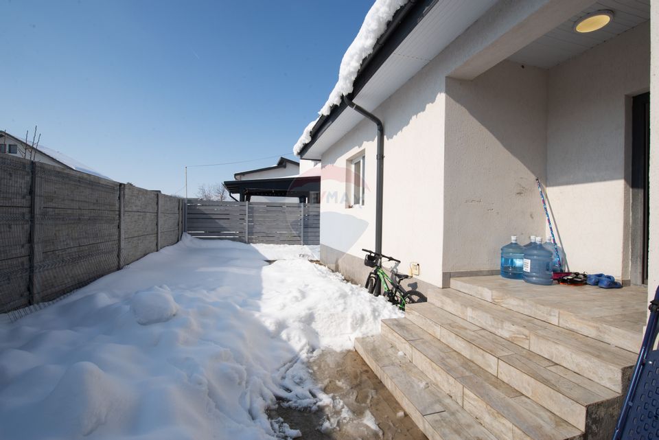 House for sale 3 bedrooms Domnesti str Floarea Soarelui Ilfov