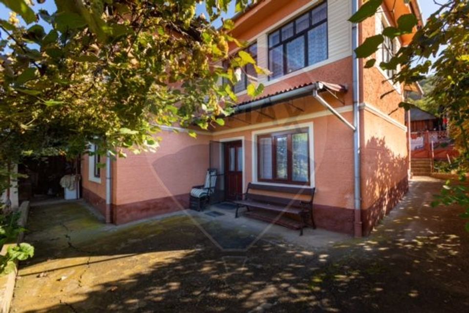 5 room House / Villa for sale, Central area