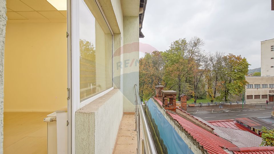 Spatii BIROURI - DE INCHIRIAT- CUZA | Posibilitate închiriere pe nivel