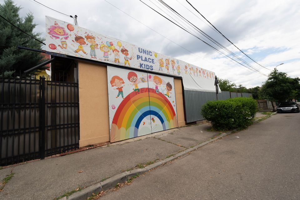 Vila cu curte de inchiriat- sector 1