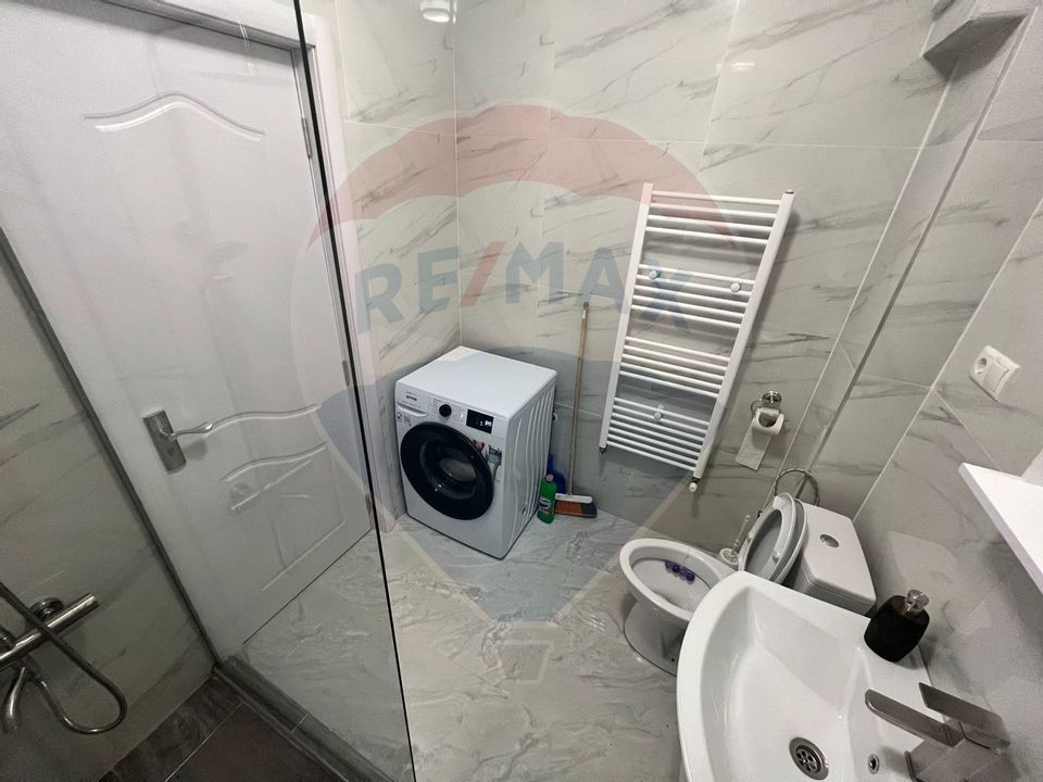 DE INCHIRIAT - zona Casa Crisan