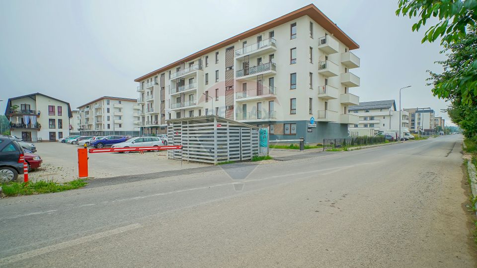 Apartament in vila, 3 camere, Nicolae Labis, Tractorul