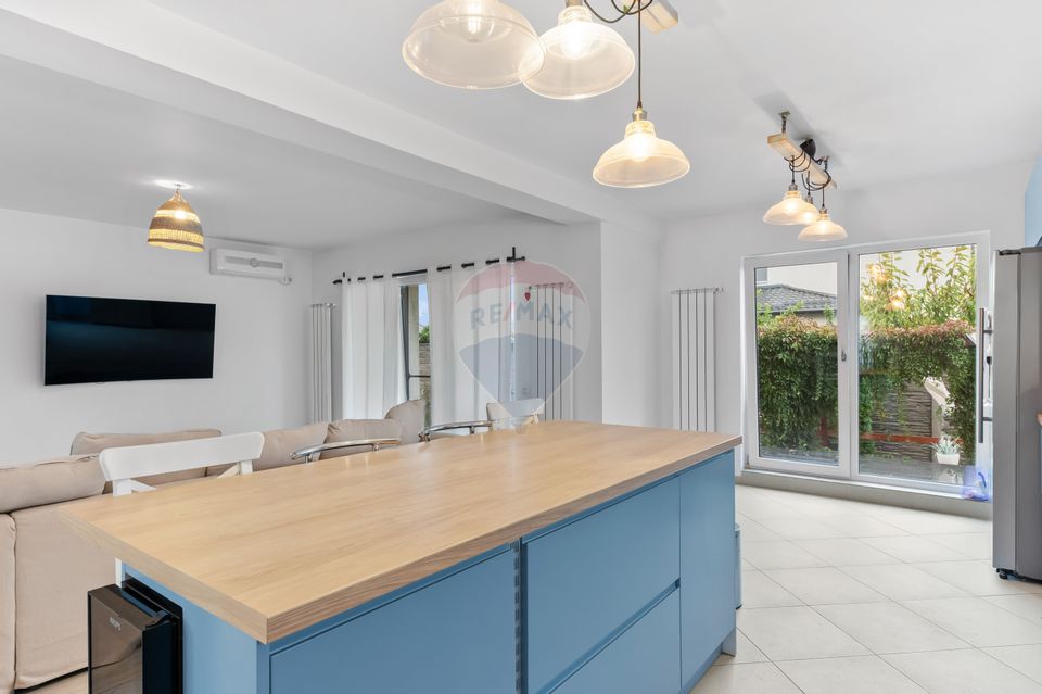 4 room House / Villa for sale