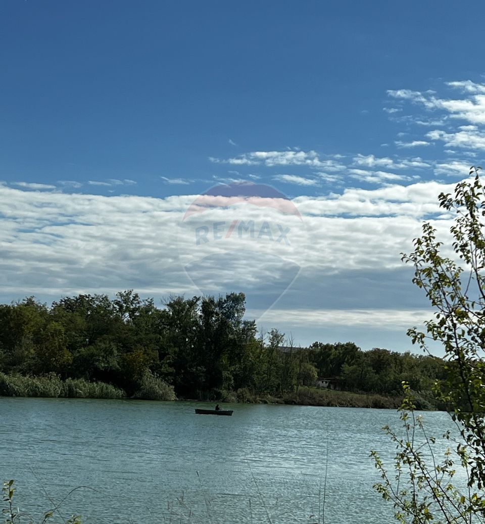 Vand teren intravilan Petrachioaia la pret excelent