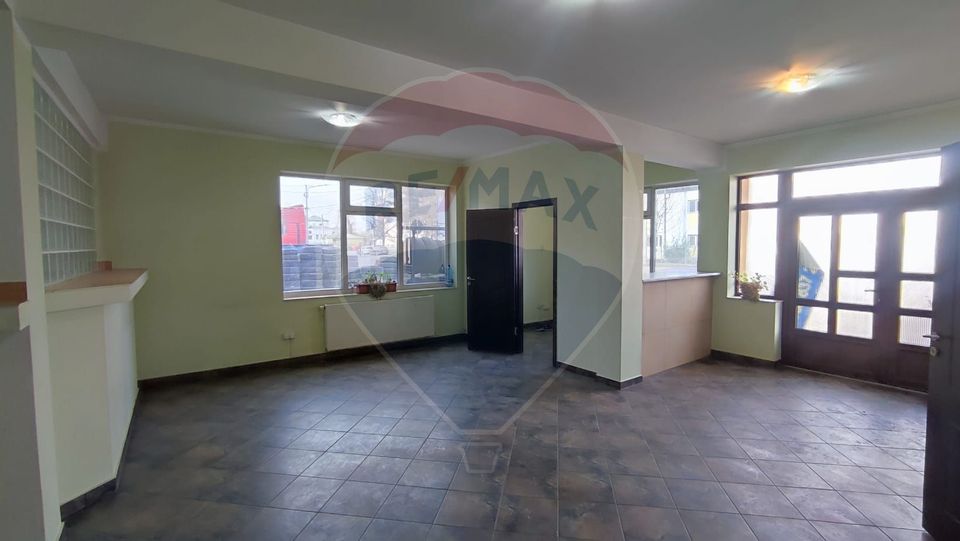 150sq.m Commercial Space for rent, Nord area
