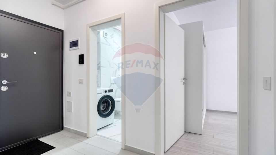 Apartament cu 3 camere de închiriat