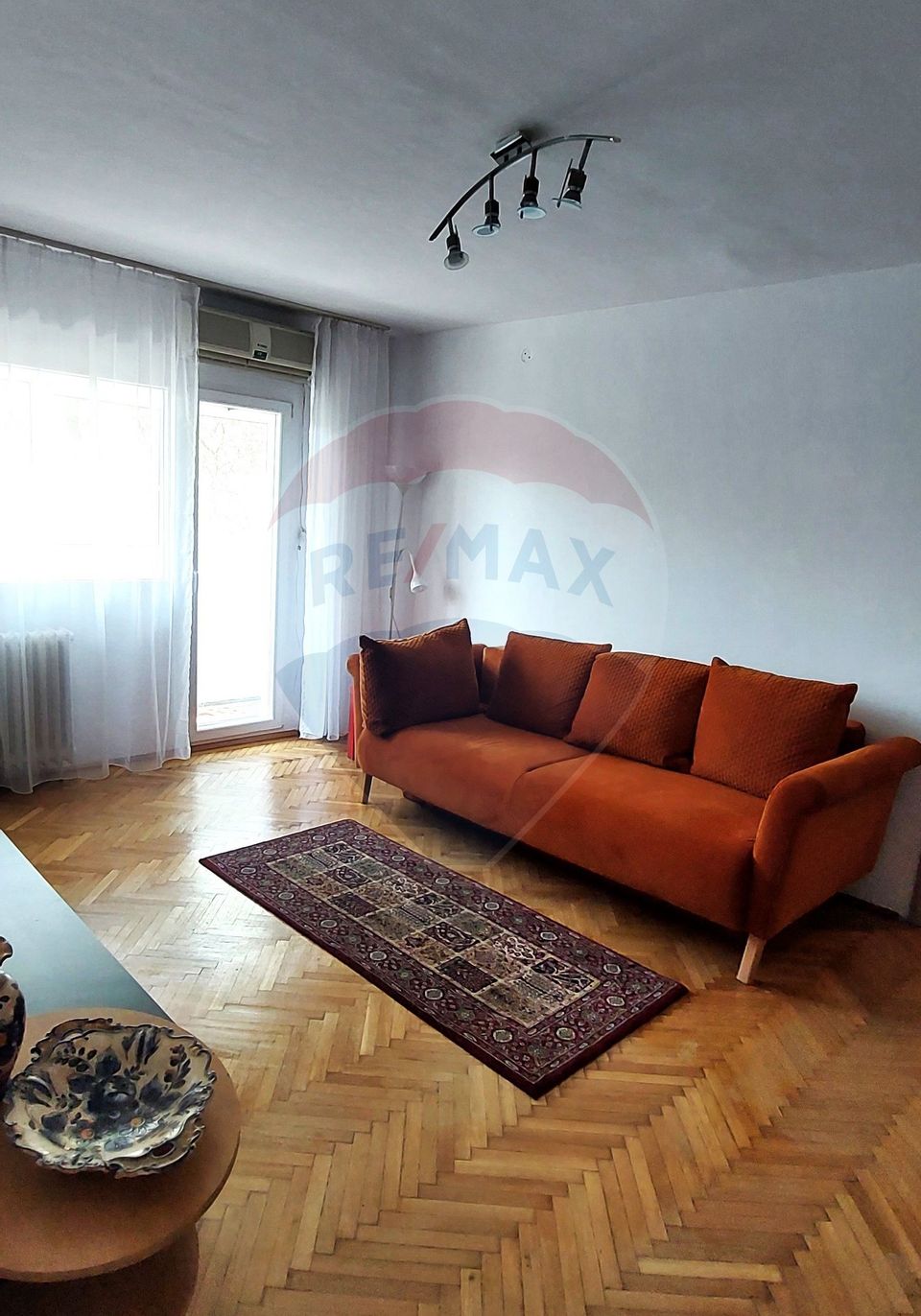 Apartament cu 3 camere de închiriat în zona Turda (pet friendly)