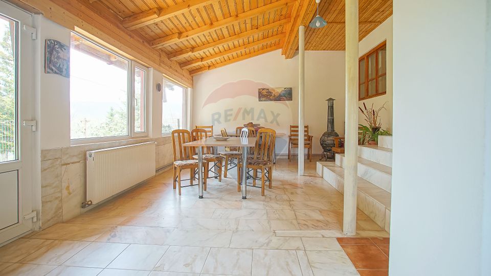 11 room House / Villa for sale