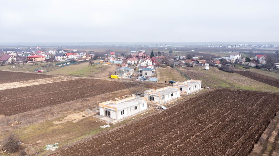 Case noi de vânzare în Săbăreni –3 camere, eficiență și confort modern