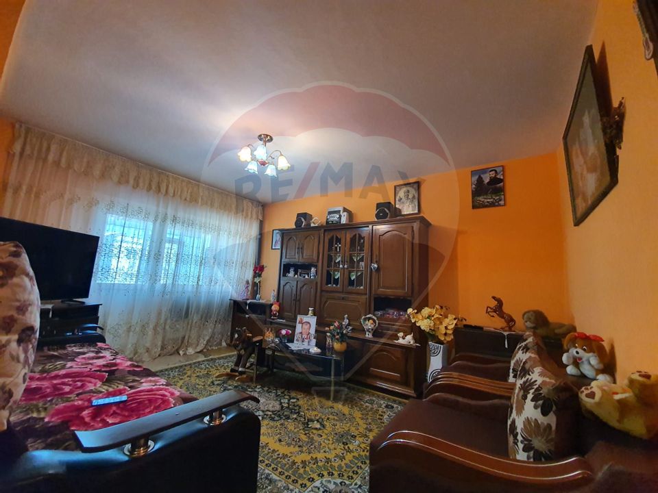 Apartament cu 2 camere de vanzare in zona Alexandru cel Bun