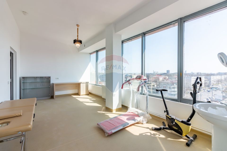 Investment building: polyclinic, senior living & catering-Giulesti