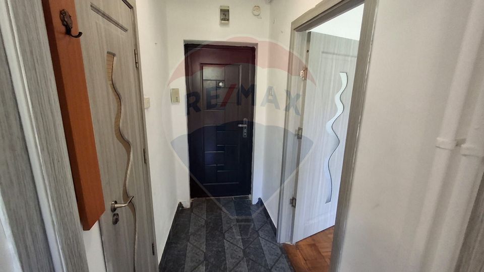 Apartament 1 cameră în Centru – Bd. Revoluției, balcon mare